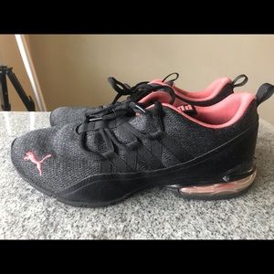 Women’s Puma sneakers